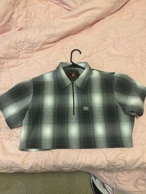 FB County cropped checkered shirt